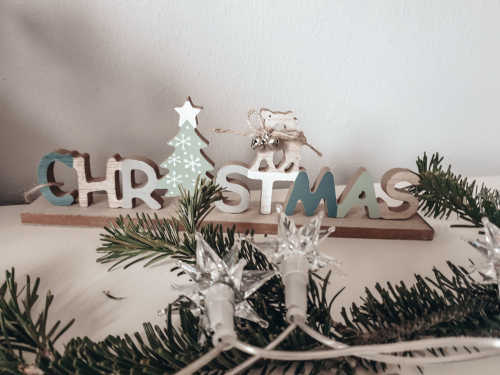 Weihnachsdekoration: “Christmas” Holz Aufsteller zu Weihnachten